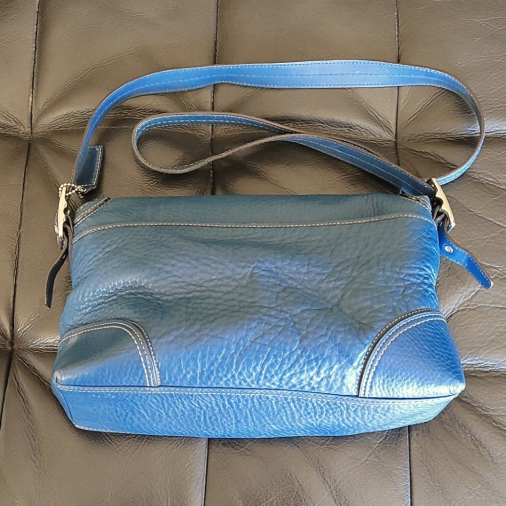 Coach leather crossbody purse - Picture 2 of 13
